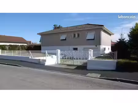 villa sur sous-sol avec garage