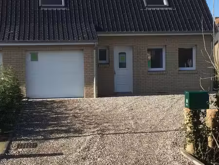 maison – 90 m2 _ 8 pièces – terrain 300m2