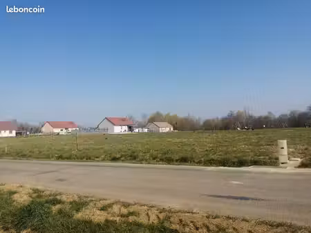 terrain constructible 1 249 m² – frangy-en-bresse 71