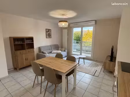 appartement t2 meublé + parking