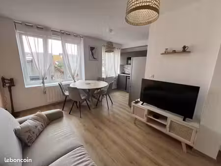 t2 meublé tout juste rénové centre boulogne - bail étudiant ou mobilité