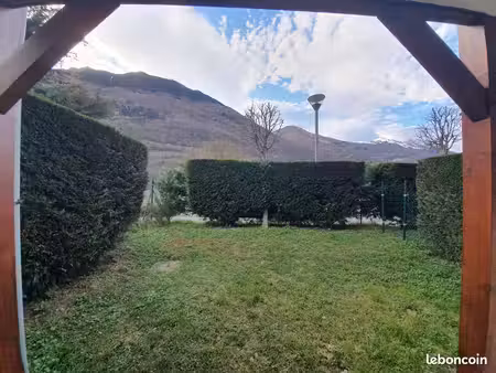 t3 de près de 40m² avec jardin et vue sur l'ardiden
