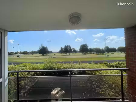 jolie appartement meublé vue sur hippodrome