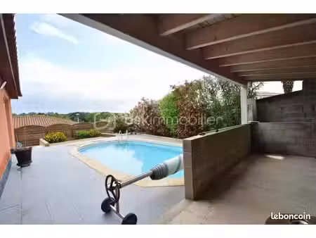 villa 4 pièces 81 m²