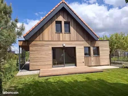 location belle maison individuelle neuve de qualité avec jardin et parkings  disponible le