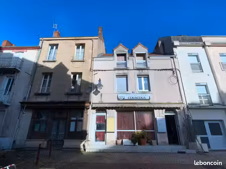 immeuble 15 pièces 410 m²