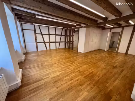 bureaux hypercentre petite france parking possible