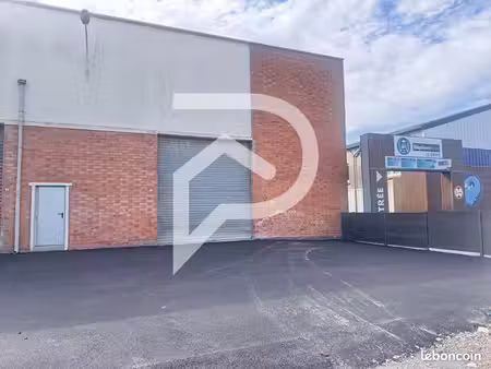 local commercial 400 m²