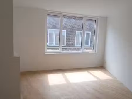 local commercial + logement 90 m² refait à neuf – centre bruay / lycée carnot