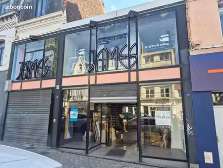 local commercial 200 m²