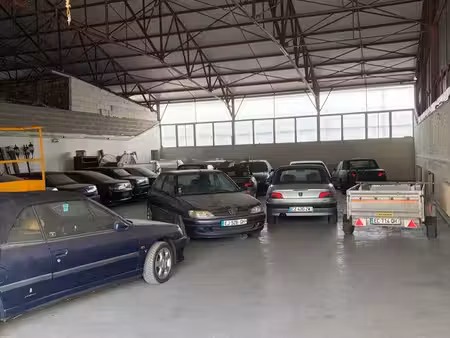 local commercial/stockage 300 m²