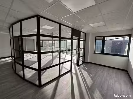 bureaux 262 m²