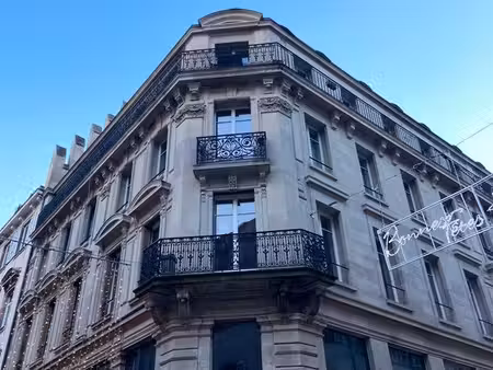 local professionnel / commercial d'exception de 193 m² — strasbourg hyper-centre (vue cath