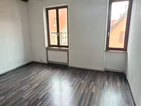 loue appartement f3 centre ville 62m2 libre de suite
