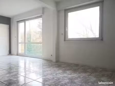 illzach  appartement 3 pieces de 77 m² à louer