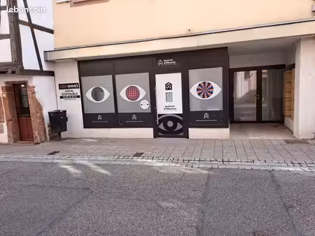a louer locale commercial