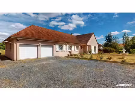propriété 5 pièces 148 m²