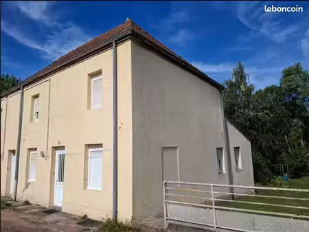 pavillon 4 pièces 100 m²