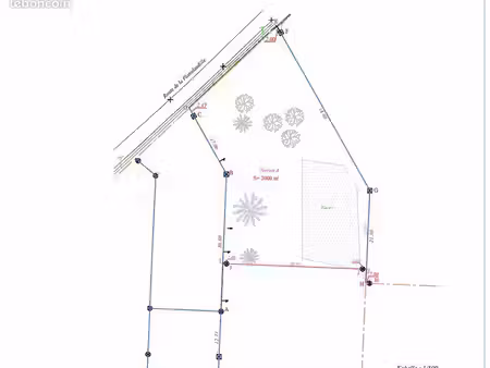 terrain 2000 m² changé