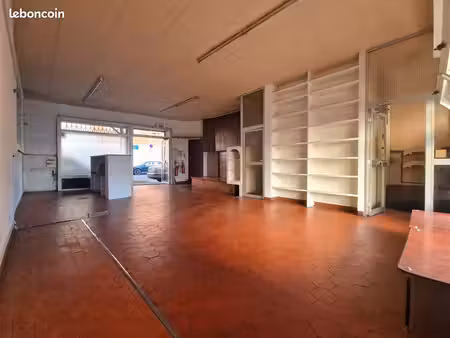 à louer – local commercial de 64 m² - emplacement stratégique à perpignan