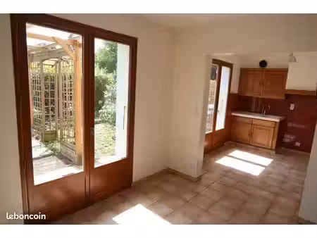 t3 dans maison - alby-sur-chéran