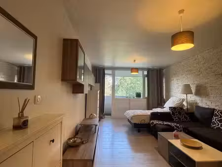 studio meublé  36 m²  ferney voltaire près des bus