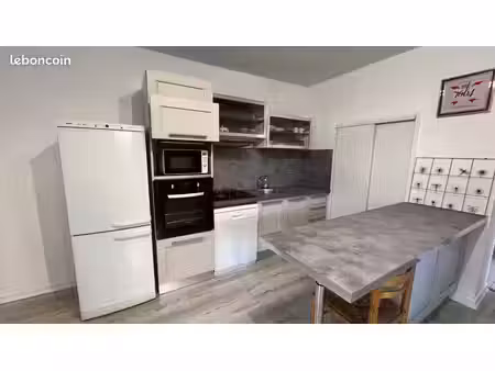 meublé 42 m2  chambre séparée  + grande cave