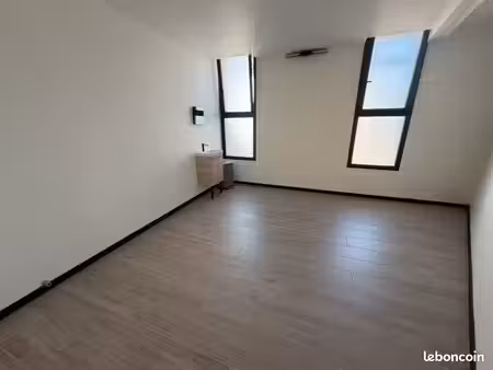location de bureau et salle de consultation