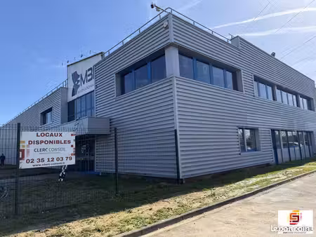 local 1500 m² la vaupalière