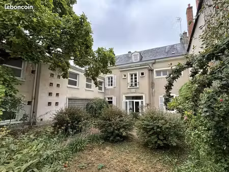 maison 13 pièces 368 m²