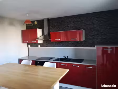 location t2 de 52m2 avec balcon le mans-tour cristal