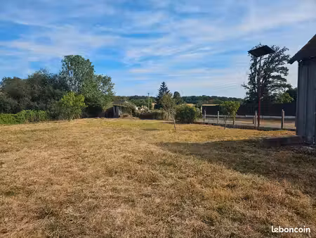 maison 110 m² avec terrain de 1000m²  3 chambres située à neufchatel en saosnois