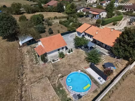 maison 6 pièces 159 m²
