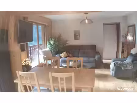 a vendre f4 avec 3 chambres dans la station saint jean daulps roc d'enfer