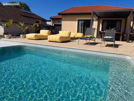 maison récente de plain-pied avec piscine-garage-3 chambres - fareins