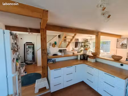 maison env. 144 m² dont sous-sol – 3 chambres – piscine – gare à pied