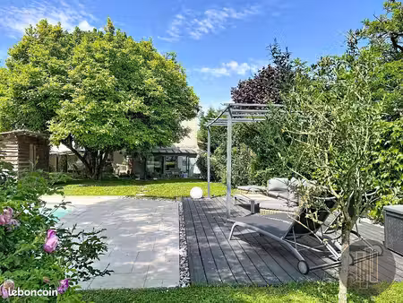 maison 5 pièces 198 m²