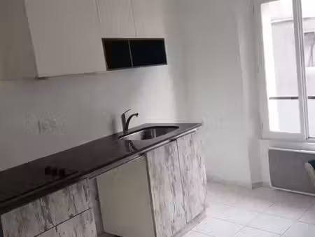 studio / t1 rénové avec mezzanine