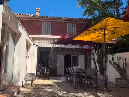 grand appartement dans ancien moulin à huile du xviiie siècle