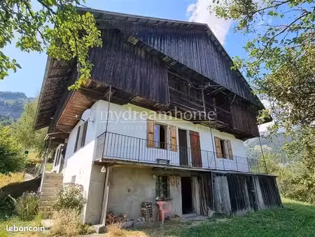 chalet 6 pièces 100 m²
