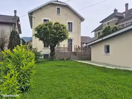 maison de ville 6 pièces 149 m²