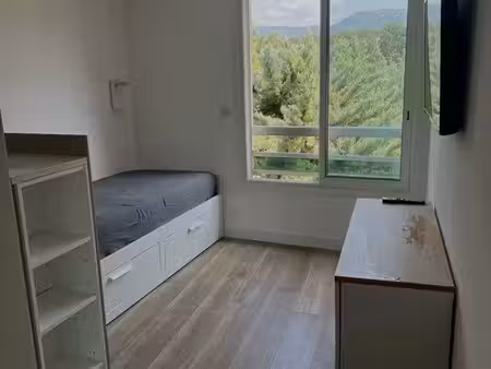 studio à vendre 200mt de la plage