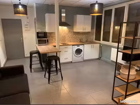 studio entièrement meublé proche gare