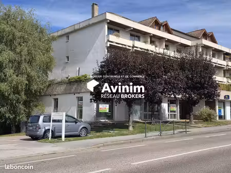 local 305 m² oyonnax