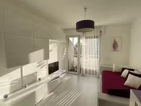 magnifique studio meublé proche douane