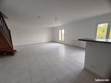 superbe t4 en duplex 92m²