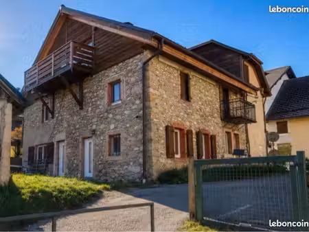 maison de caractère 3 appartement