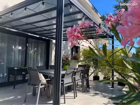 maison . 5 pieces . 150 m2