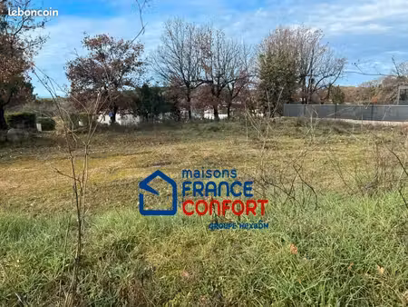 terrain 1 016 m² flayosc