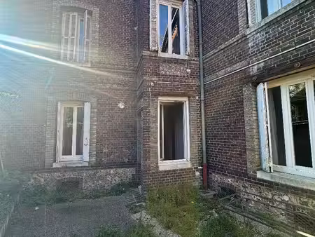 maison 9 pièces 155 m²